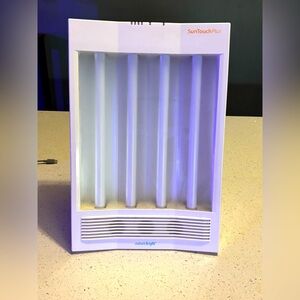 Nature Bright SunTouch Plus Bright Light Sun Lamp model F4040